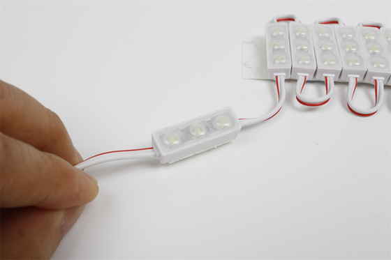 وحدة LED مع العدسة 1.5W 1.8W 3W SMD 2835 5050 ضوء LED مضخة مضادة للماء لتزيين إضاءة الإشارات الخارجية