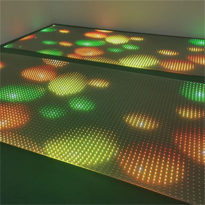 الشاشة الشفافة ذات الشاشة الشفافية ذات الدرجة العالية من الجودة DC5V P20 LED SMD2121 مع عمر 100000 ساعة